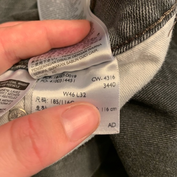 Men Levi 501’s w46 L32 grey - Picture 4 of 4